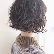 ボブのパーマヘアスタイル 髪型30選 ゆるふわ 強めくるくる 黒髪 前髪あり 前髪なし lala magazine ボブ パーマ 40代 ボブパーマ パーマヘアスタイル