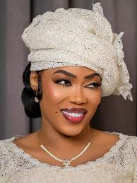 Sokhna Aida Diallo organise un méga Thiant à Dakar Arena