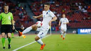 Milot rashica (born 28 june 1996) is a kosovan footballer who plays as a centre forward for german club sv werder bremen. Werder Bremens Milot Rashica Will Mit Dem Kosovo Zur Em Dann Hatten Wir Einen Neuen Feiertag Goal Com