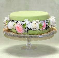 Le Bouquet De Mai 2013 La Cour De Re Creations De Mimi Gateau Floral Gateau De Fleurs Deco Floral