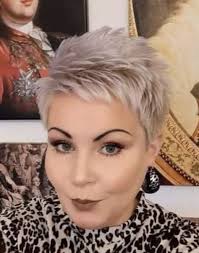 61 idéer på Kort hår