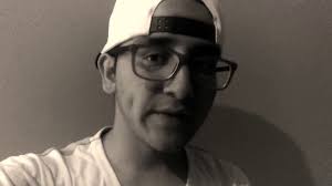 JOAQUIN AYALA -Rapeando un pequeño verso de la canción de (SE ROMPE ft Gema)