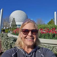 How do I use the weekly points in the Weight Watchers app?