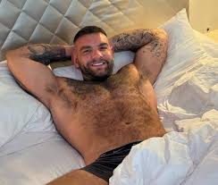 Gay-for-pay adult film star Andy Lee admits gay people saved my life -  Queerty