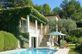 Hauteurs De Golfe Juan Vue Mer Propria C Ta C Sa C Curisa C E D 39 Exception De 450 Ma Habitables A C Difia C E Sur Un Ter Salle A Manger Verte Villa Piscine Chauffee