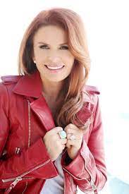 Roma Downey Keeps Spreading Hope With Tlc Series Answered Prayers Roma Downey Fashion Women