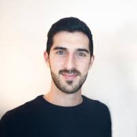 90+ profili “Nikolas”