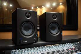 Studio monitors, despite what people might claim, are not the end all be all of your recordings. The Best Studio Monitors 2021 What S The Difference Vs Speakers Rolling Stone