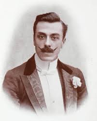 AT LAST, A REAL MAGICIAN