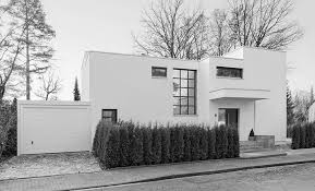 „das ist alles so eigentümlich verschachtelt. Okologische Passivhauser Erlangen Nurnberg Architektin Farzaneh Nouri Schellinger Von Amsterdam Nach Erlangen In Die Weisse Villa