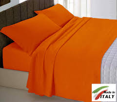 È imbottita con 90% piumino d. Parure Copripiumino Made In Italy 100 Cotone Tinta Unita Arancio