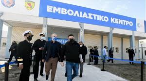 Rimoldi & cf è l'azienda leader in europa in grado di offrire soluzioni di elevata qualità all'industria dell'abbigliamento: Premiera Gia To Mega Emboliastiko Kentro Sthn Patra 8a Ginontai 900 Emboliasmoi Thn Hmera