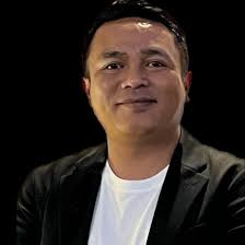 Suka banget jalan jalan di plosok jogja, selain alamnya masih terjaga  keasriannya, jalan pedesaannya juga mulus mulus, jogja memang istimewa  👍🏻🌾🍃 Song : Antara benci dan rindu Cipt : obbie messakh Cover : Densdena