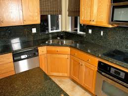 Fashionable Corner Kitchen Sink With Unstained Oak Kitchen Cabinet With Dark Granite Countertop As Well As Grey Wa Spulbecken Design Kuchendesign Schrank Kuche