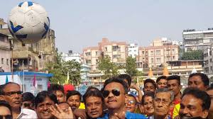 Firhad hakim latest breaking news, pictures, photos and video news. Juggling Work And Life Kolkata S To Be Mayor Firhad Hakim Shows Off His Football Skills