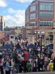 We have reviews of the best places to see in new london. Things To Do In Connecticut Activities For Kids Ct Eileen Anderson Realtor Berkshire Hathaway Home Services Ne Best Group Costumes West Hartford Connecticut