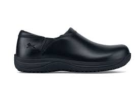 We made a list of 3 best kitchen shoes, so take a look. 5 Best Chef Shoes Hard Working Shoes For The Kitchen