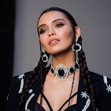 Tamara Weber: похожие исполнители, слушать онлайн на Zvuk.com