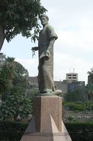 يعني أهل الفقه والدين، وقال أبو العالية: Ø£Ø­ÙØ¯ Ø¨Ù ÙØ«ÙØ± Ø§ÙÙØ±ØºØ§ÙÙ ÙÙÙÙØ¨ÙØ¯ÙØ§