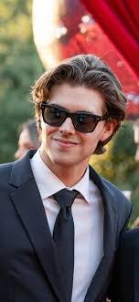 Aidan Browne's Instagram, Twitter & Facebook