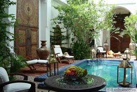 Shop for safavieh amsterdam bridget moroccan boho rug. 20 Moroccan Decor Ideas For Exotic And Glamorous Outdoor Rooms