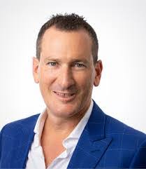 Travis Schultz's Instagram, Twitter & Facebook