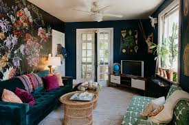 A Nature Illustrator S Virginia Rental Home Is A Modern Victorian Surrealist Cabinet Of Curiosities Victorian Home Decor Living Room Inspo Green Room Decor