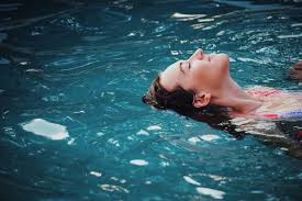 Keep your shoulders, hips and legs as horizontal as possible but slope your body slightly to allow the leg kick to stay beneath the water. Swimming Techniques How To Improve Your Swimming Style