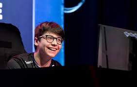 Clément mignon followed in the final with a 22.38 for the bronze medal which is a. Reynor Triomphe A La Dreamhack Clem Perfectionne Son Jeu Starcraft 2
