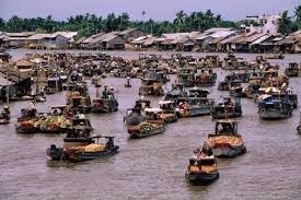 10 Tempat Wisata Terbaik Di Vietnam Naik Perahu Vietnam Tempat