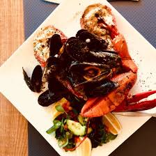 Aux Delices De La Mer Port Camargue Restaurant Avis Numero De Telephone Photos Tripadvisor