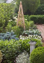 Pin By Betty Moore On Garden Plants Garden Design Cottage Garden