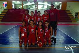 Felicitaciones Para Las Integrantes De Nuestro Equipo Femenino De Basquetbol Femenino Y Su Prof Elio Javier Chavez Oviedo Equipo Basketball Court Sports Sanjo