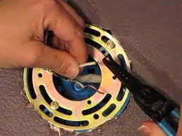 Recessed lighting installation necu dugo text message. How To Install A Light Fixture Wall Mounted Youtube