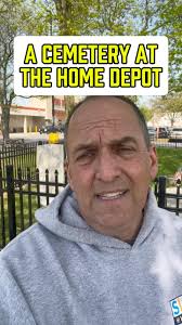 Why is there a cemetery in the Home Depot parking lot? 🙏🙏🙏, #longisland  #didyouknow #trivia #longislandny