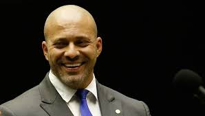 Comissão da OAB aprova parecer sobre indulto de Daniel Silveira