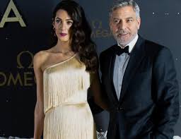 Ein insider will nun aller. George Amal Clooney Mit Babybauch Auf Dem Red Carpet
