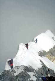 Climbers Descend From The Summit Of Mount Everest On May 10 1996 As The Clouds Of A Storm That Killed Several Other Cl Climbing Everest Everest Mount Everest
