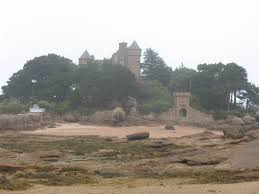 Le Chateau De Costaeres Qui D Habitude Est Entoure D Eau Maree Basse A Ploumanach Cotes D Armor 22 Photo Personnelle Gebouwen