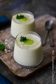 Creme Vichyssoise Soupe Froide De Poireaux Le Blog Cuisine De Samar Recette En 2020 Recettes De Proteines Douces Recette Vegetarienne Facile Mojito