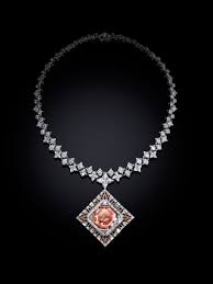 Louis Vuitton High Jewelry: A New Collection Designed by Francesca  Amfitheatrof [PHOTOS]