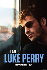 I AM LUKE PERRY Hoy se estrena el documental que celebra la vida de un  talento generacional que surgió de la oscuridad de un pueblo pequeño para  convertirse en un galán querido,