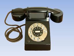 Drivers and riders can use this number to get support for a wide range of issues. Metalltelefon Historische Fernsprecher