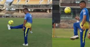 Test your skills and learn new ones on the fa's skills website. Chennai Super Kings Release Video Of Ms Dhoni Showboating His Football Skills Crickettimes Com