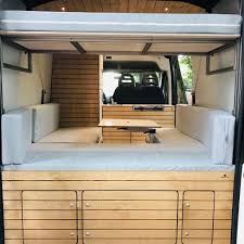 Ausziehbett gratis lieferung ab 50€ günstige ratenzahlung zertifiziert durch trusted shops | schlafwelt. Camper Individualausbau Mit Grossem Bett Hubbett Fur Kinder Grossem Schrankmodul Und Kuche Dieses Mal Fur Wohnen Kastenwagen In Wohnmobil Umbau Camper Umbau
