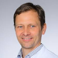 Thomas Schmidt (@SurgeonSchmidt)