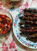 Daging kambing dengan jeroannya pun sedap dijadikan bahan utama soto. Iaw1bkrapywchm