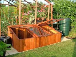 Mini Green House For Organic Garden Construire Une Serre Cadres Froids Et Plans De Serre
