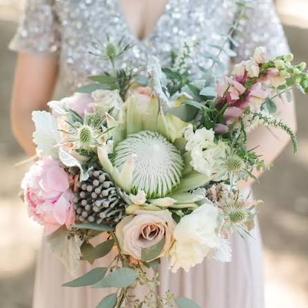 33 Protea Wedding Bouquets for the Wow-Factor in Your Arrangement