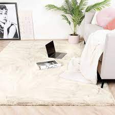 hoogpolig vloerkleed comfy creme heerlijk fluffy in 2021 vloerkleed vloerkleed in slaapkamer tiener lounge